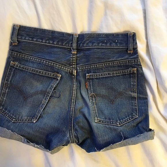 Vintage Paint Levi’s Cutoffs Sz 23/24 - Picture 2 of 3